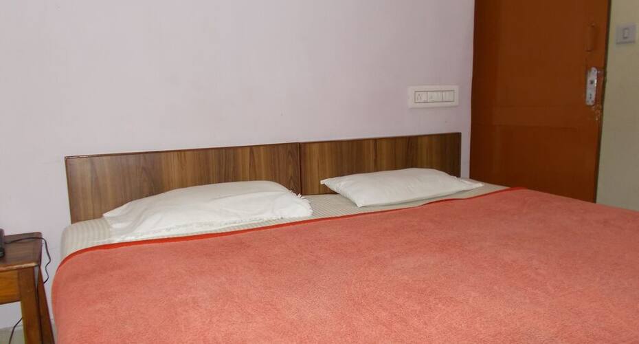 Hotel Rajwada Palace, Abu Road 1